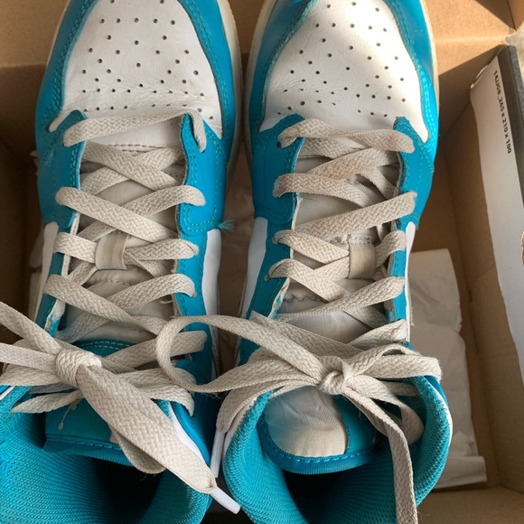 Air Jordan 1 Mid - Picture 4 of 7